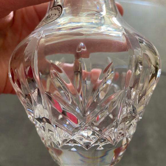 Waterford Ajka Crystal Bud Vase - Amarant pattern - Picture 5 of 5